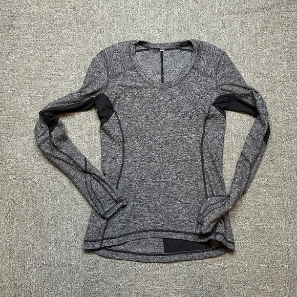 Lululemon Runner Long Sleeve in Heathered Grey w/ Reflectors Size 8 - Picture 1 of 7